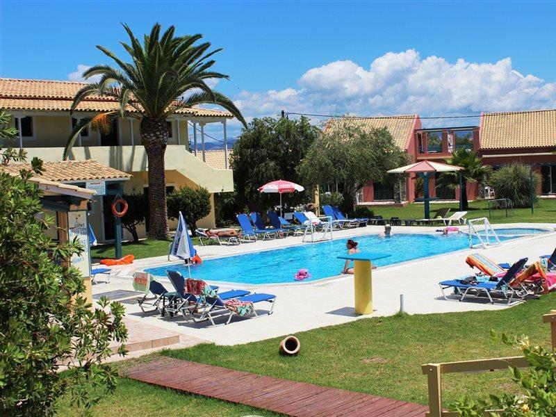 Royal Garden Apartments Kavos Luaran gambar