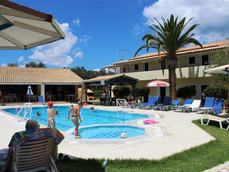 Royal Garden Apartments Kavos Luaran gambar
