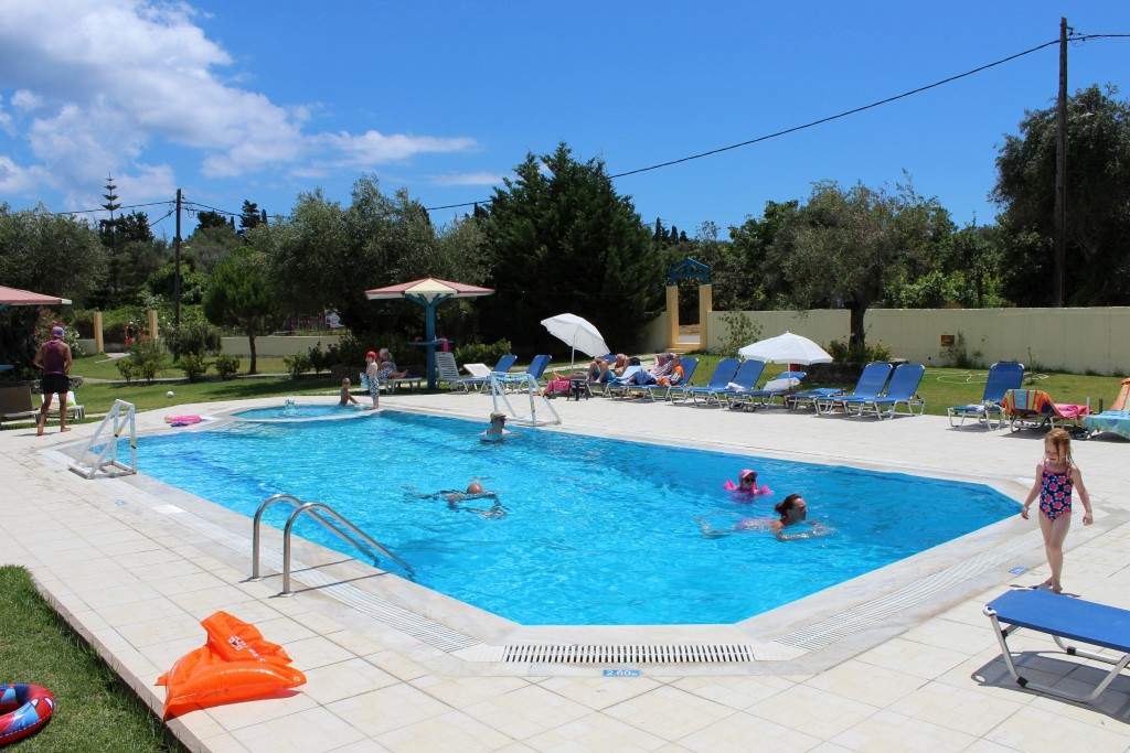 Royal Garden Apartments Kavos Luaran gambar