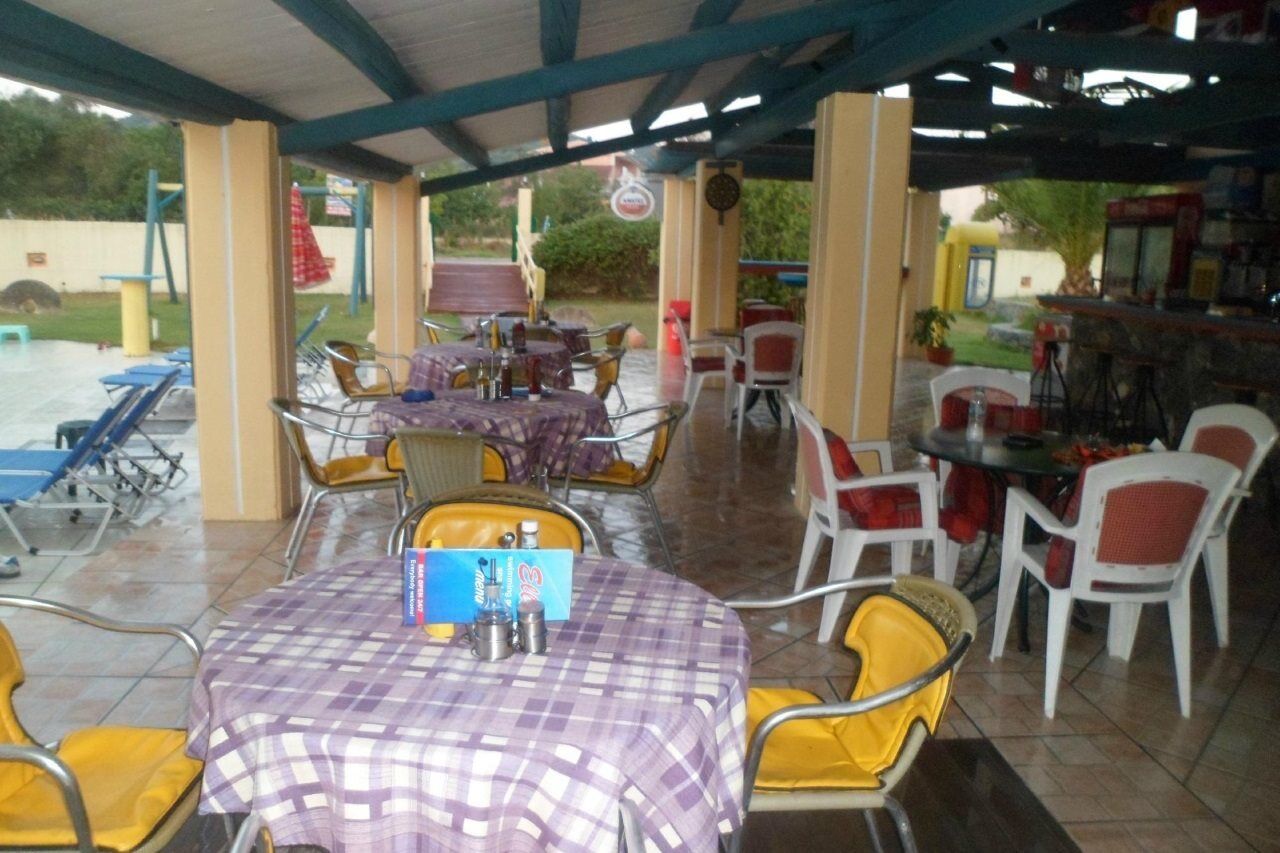 Royal Garden Apartments Kavos Luaran gambar